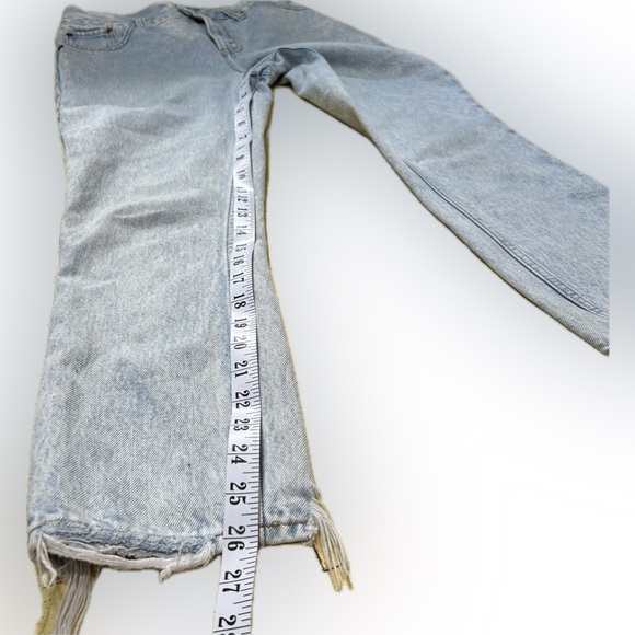 Abercrombie & Fitch Women’s High Rise Mom Jeans. Size 26/ 2R - Picture 2 of 14